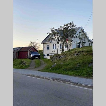 Nordlandshuset "Lottebakken", Ballstad In Lofoten エクステリア 写真