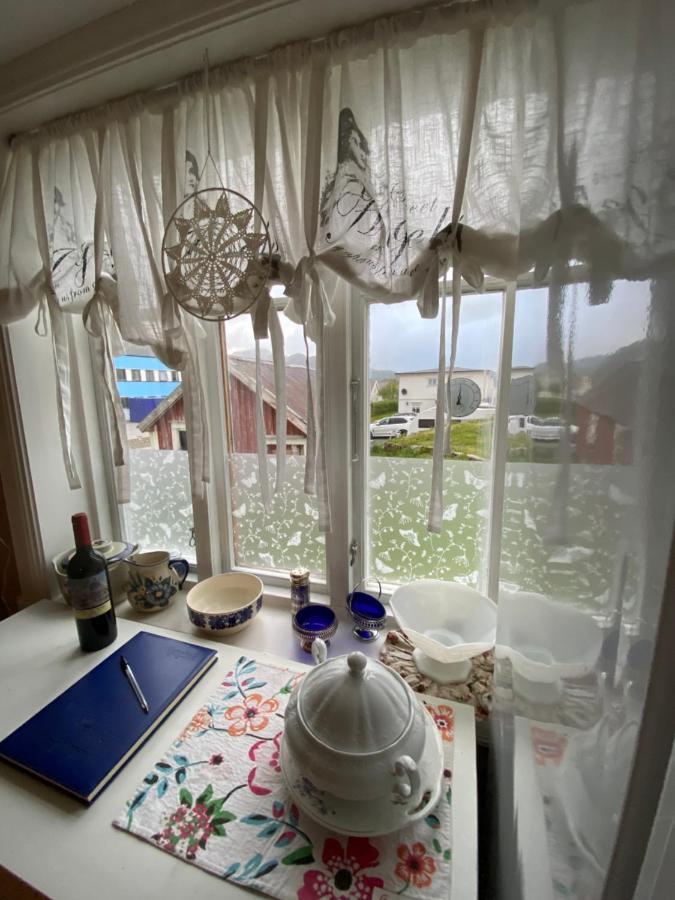 Nordlandshuset "Lottebakken", Ballstad In Lofoten エクステリア 写真